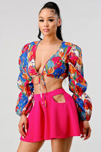 Load image into Gallery viewer, Crop printed top and cutout pants set - Exotica Luxe Boutique